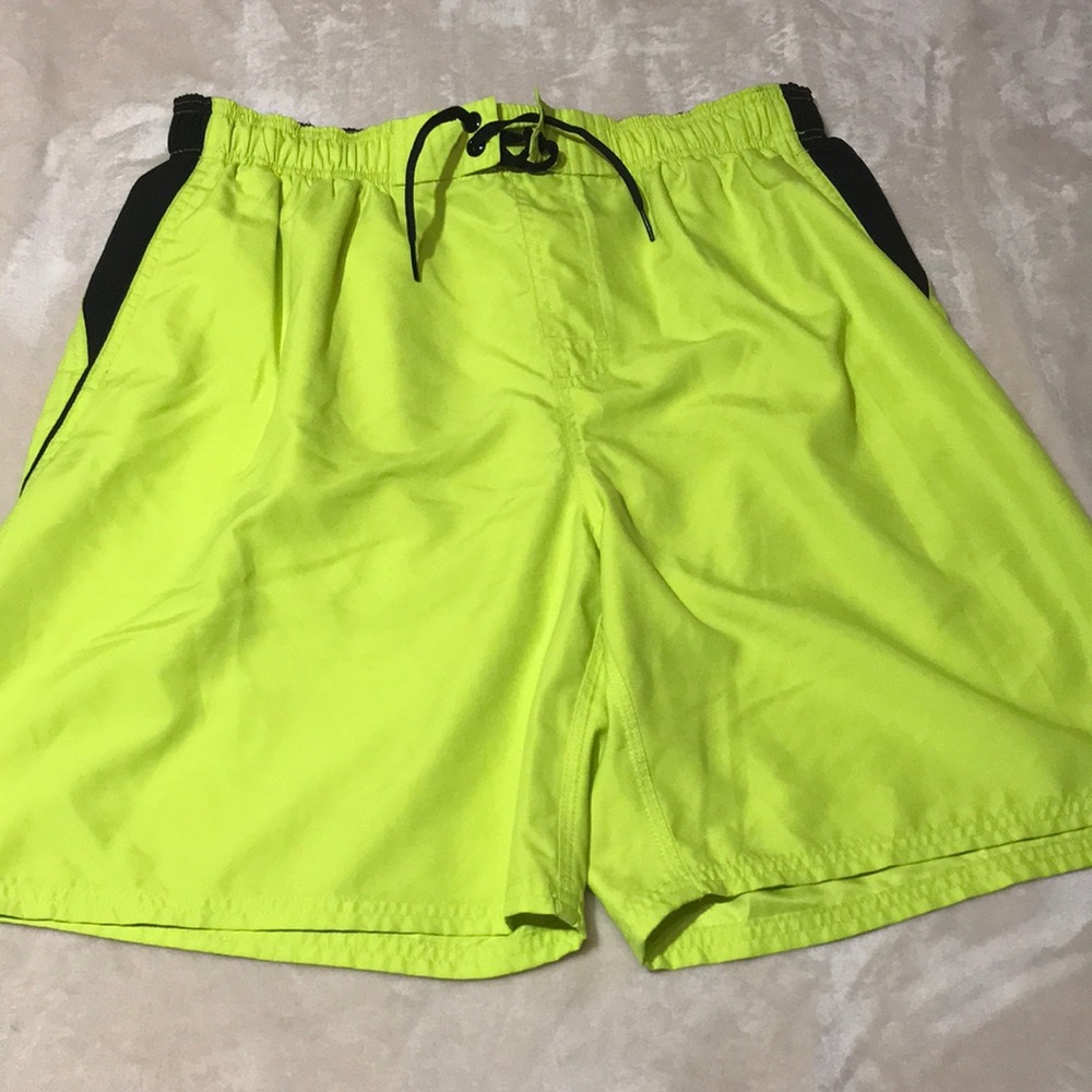 NWOT Nike swim trunks